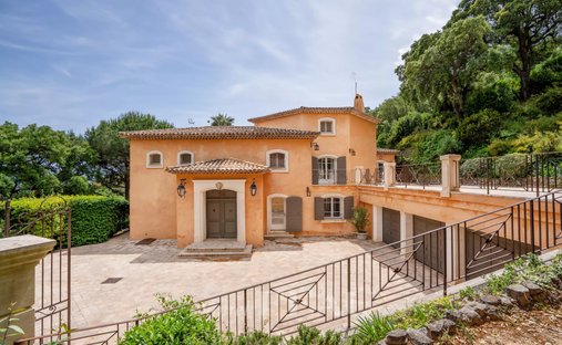 Villa in Sud, Cavalaire-sur-Mer, France 1