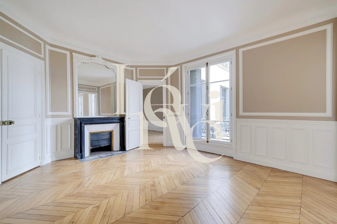 Apartment in Pereire-Malesherbes, Paris 17e Arrondissement, Paris 1 - 16832898