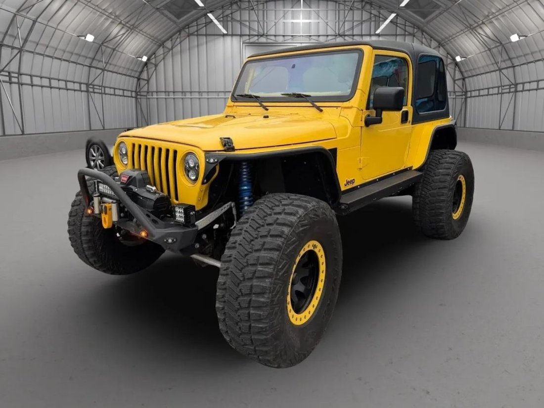 Suv in Hollywood, FL, United States 1 - 16840114