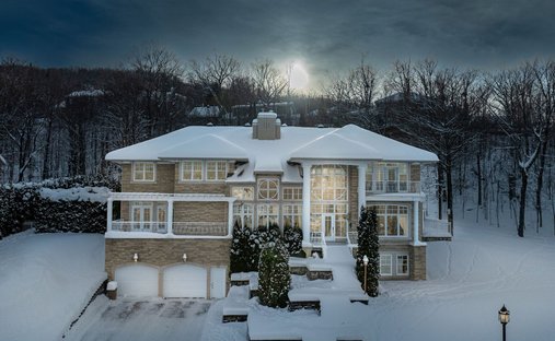 House in Lac-Beauport, Quebec, Canada 1