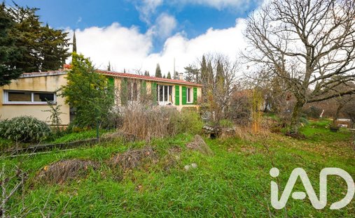 Castle for Sale in Plan-d'Aups-Sainte-Baume, Provence-Alpes-Côte d'Azur, France
