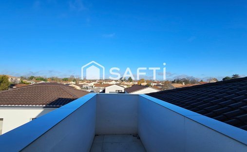 16th C Castle With Outbuildings, Perfectly Renovated