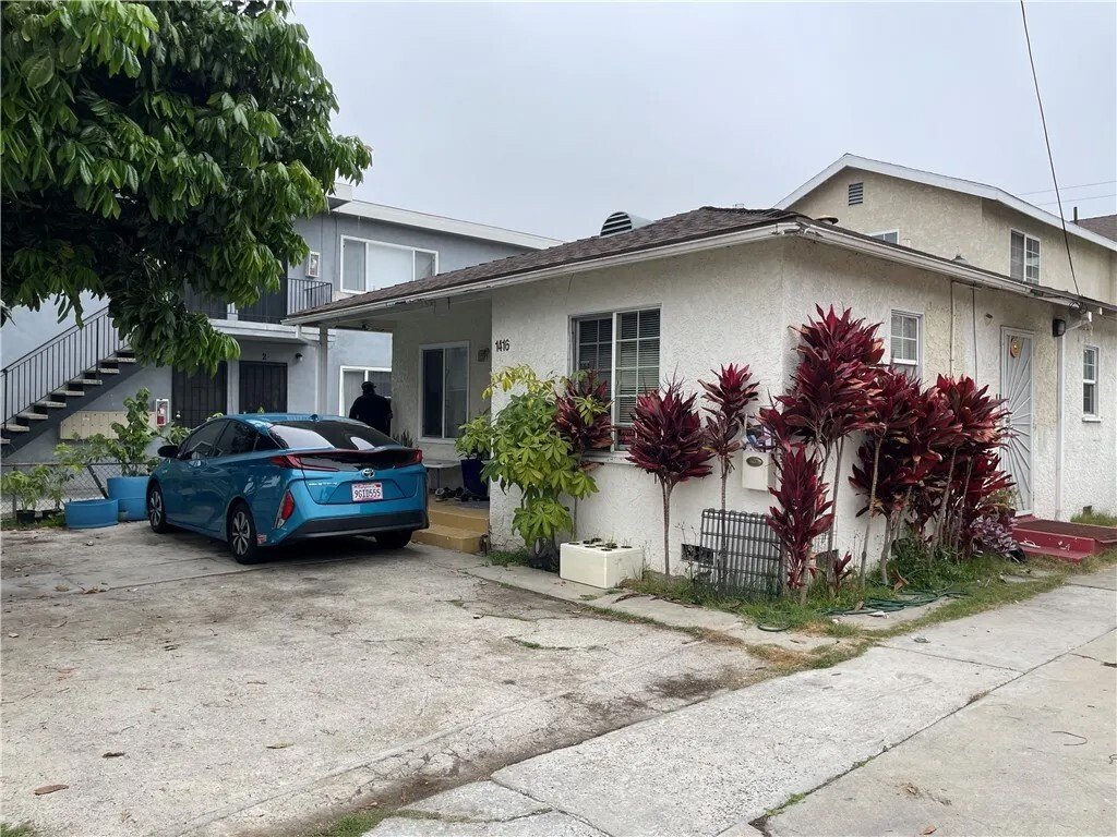 House in Signal Hill, California, United States 2 - 16827096