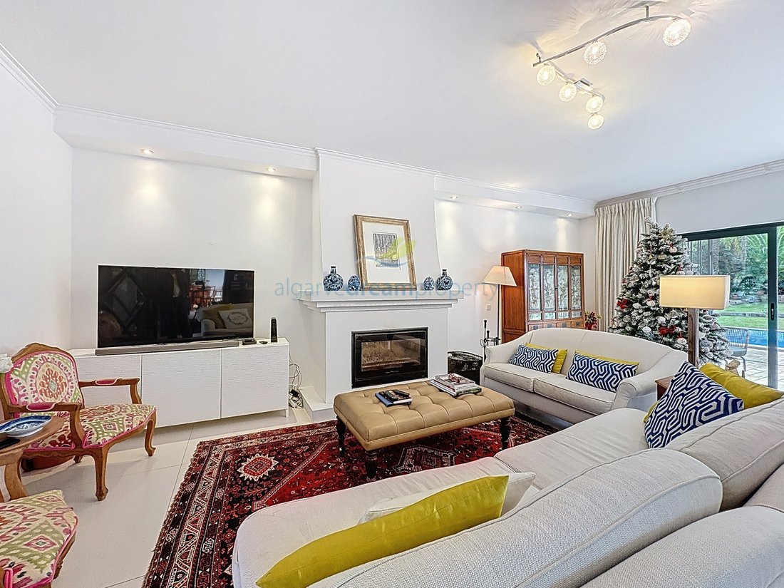 House in Vilamoura, Quarteira, Algarve 2 - 16835365