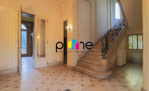 Castle for Sale in Arras, Hauts-de-France, France