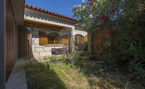 Casa a Alpendorada, Varzea e Torrao, Oporto, Portogallo 1