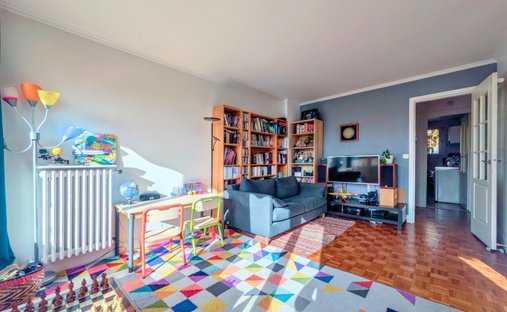 Château For Sale, 15 Rooms Le Vesinet 78110