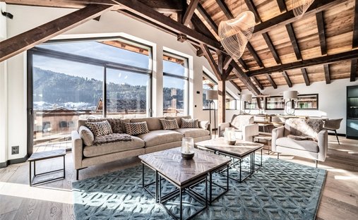 Morzine, Auvergne-Rhône-Alpes, France 1