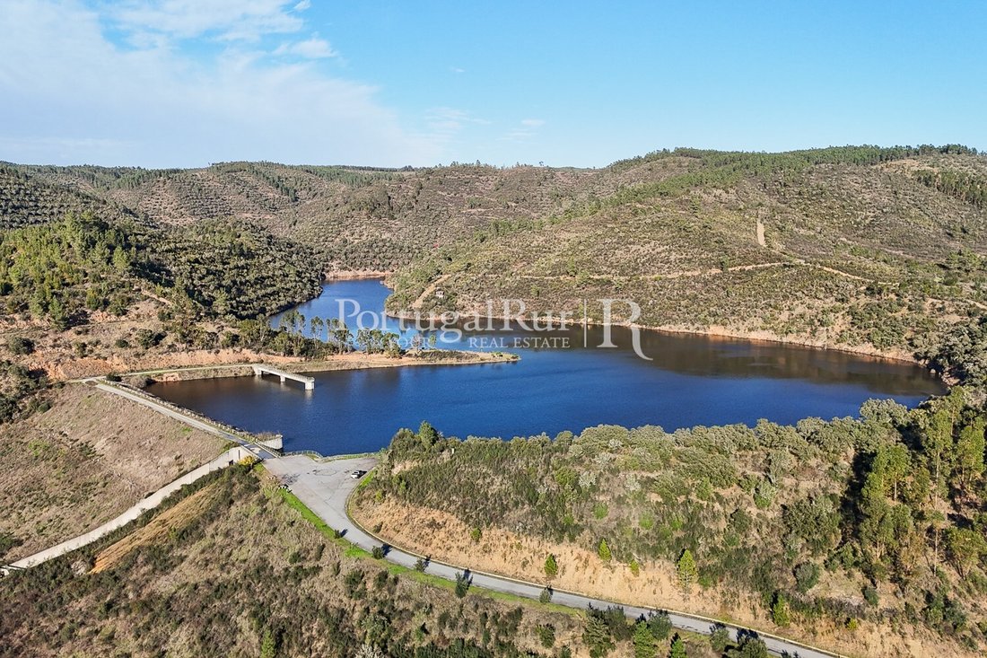 Estate in Vila Velha de Rodao, Castelo Branco District, Portugal 4 - 16563441