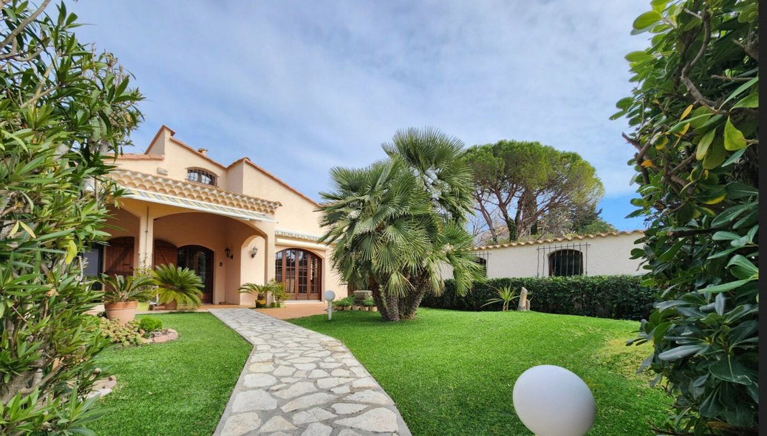 House in Espace Villeroy-Les Quilles, Sète, France 1 - 16832771