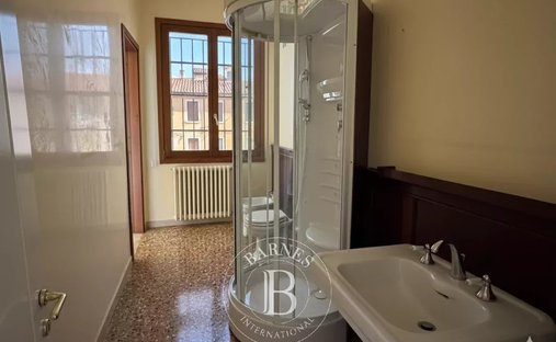 Castle for Sale in Venice, Veneto, Italy