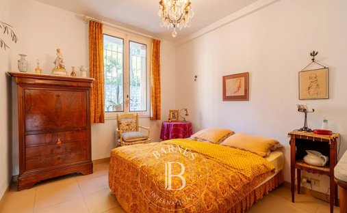 Castle for Sale in Cassis, Provence-Alpes-Côte d'Azur, France