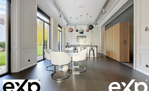 For Sale Dpt Eure (27) Near Pacy Sur Eure Moulin 353 M2 With Swimming Pool On Land Of 5542 M2 On The