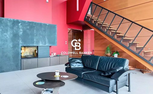 Castle for Sale in La Roche-sur-Yon, Pays de la Loire, France