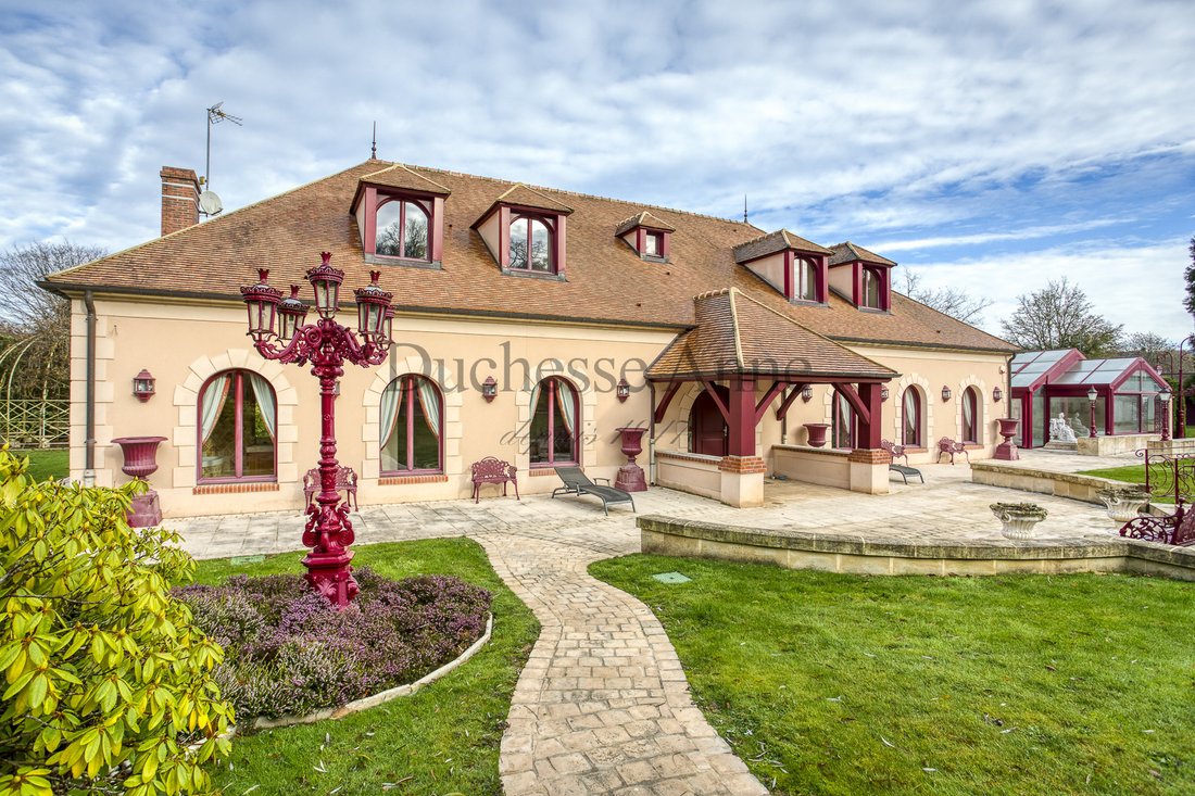 House in Montfort-l'Amaury, Ile-de-France, France 1 - 16832656
