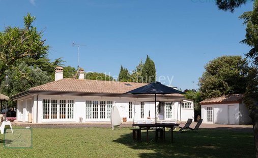 Villa a San Marone, Civitanova Marche, Marche 1