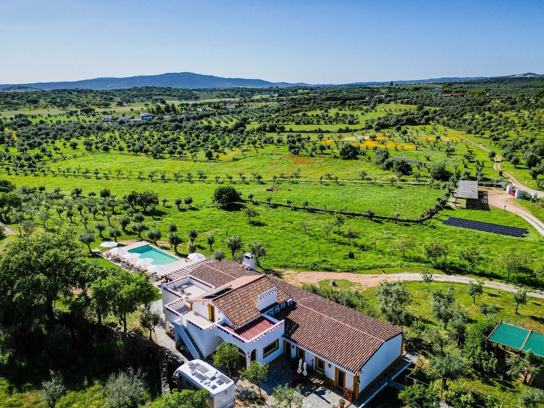 Finca in Alandroal (Nossa Senhora da Conceicao), Sao Bras dos Matos (Mina do Bugalho) e Juromenha (Nossa Senhora do Loreto), Évora District, Portugal 2 - 16838638
