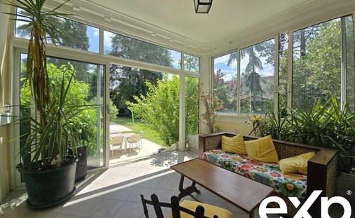 16th C Castle With Outbuildings, Perfectly Renovated