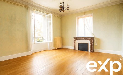 Château With Two Gîtes And Reception Hall.