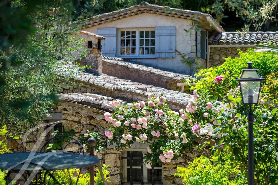 House in Opio, Provence-Alpes-Côte d'Azur, France 2 - 16831590