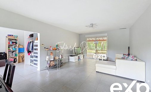 Castle for Sale in Mérignac, Nouvelle-Aquitaine, France