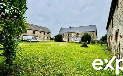Castle for Sale in Laval, Pays de la Loire, France