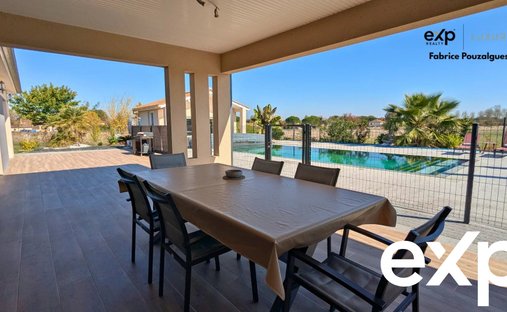 16th C Castle With Outbuildings, Perfectly Renovated