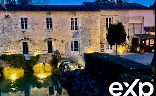 The Noble Chartreuse With Swimming Pool And Pigeoneer - 4