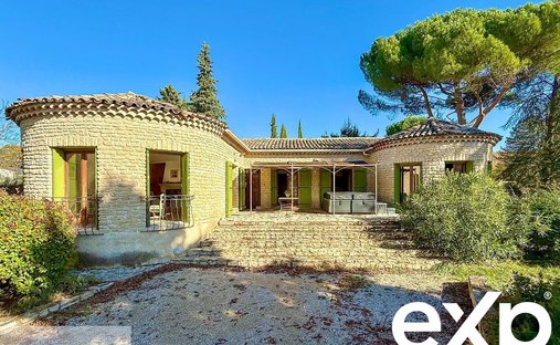 Castle for Sale in Forcalquier, Provence-Alpes-Côte d'Azur, France