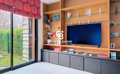 Castle for Sale in La Roche-sur-Yon, Pays de la Loire, France