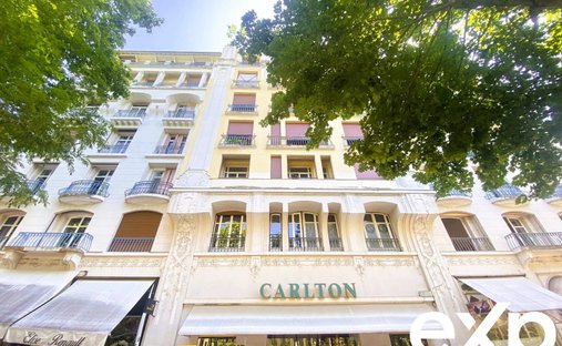 Château With Two Gîtes And Reception Hall.