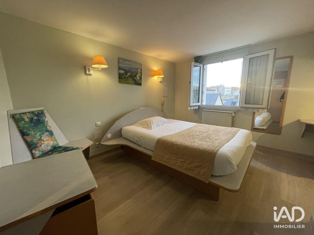 Grammont, Tours, France 5 - 16839735