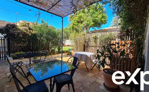 Castle for Sale in Pézenas, Occitanie, France