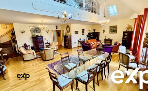 Castle for Sale in Laval, Pays de la Loire, France