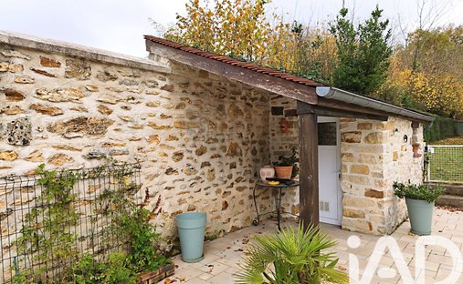 Castle for Sale in Maincy, Île-de-France, France