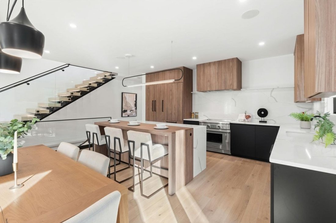 House in Cambridge, Massachusetts, United States 2 - 16835043