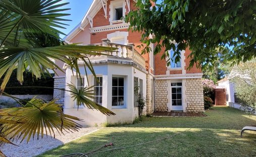 Villa in Le Fief-La Garenne, Royan, France 1