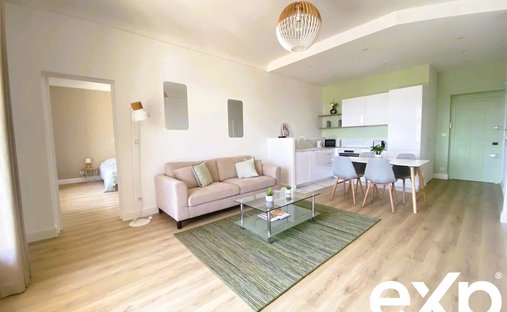 Château With Two Gîtes And Reception Hall.