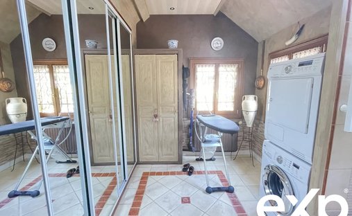 For Sale Dpt Eure (27) Near Pacy Sur Eure Moulin 353 M2 With Swimming Pool On Land Of 5542 M2 On The