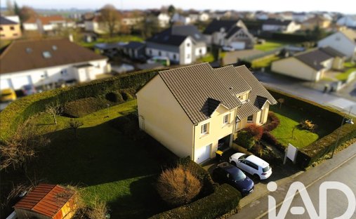 Maison à Cosnes-et-Romain, Grand Est, France 1