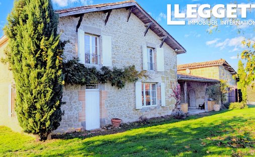 House in Fauillet, Nouvelle-Aquitaine, France 1
