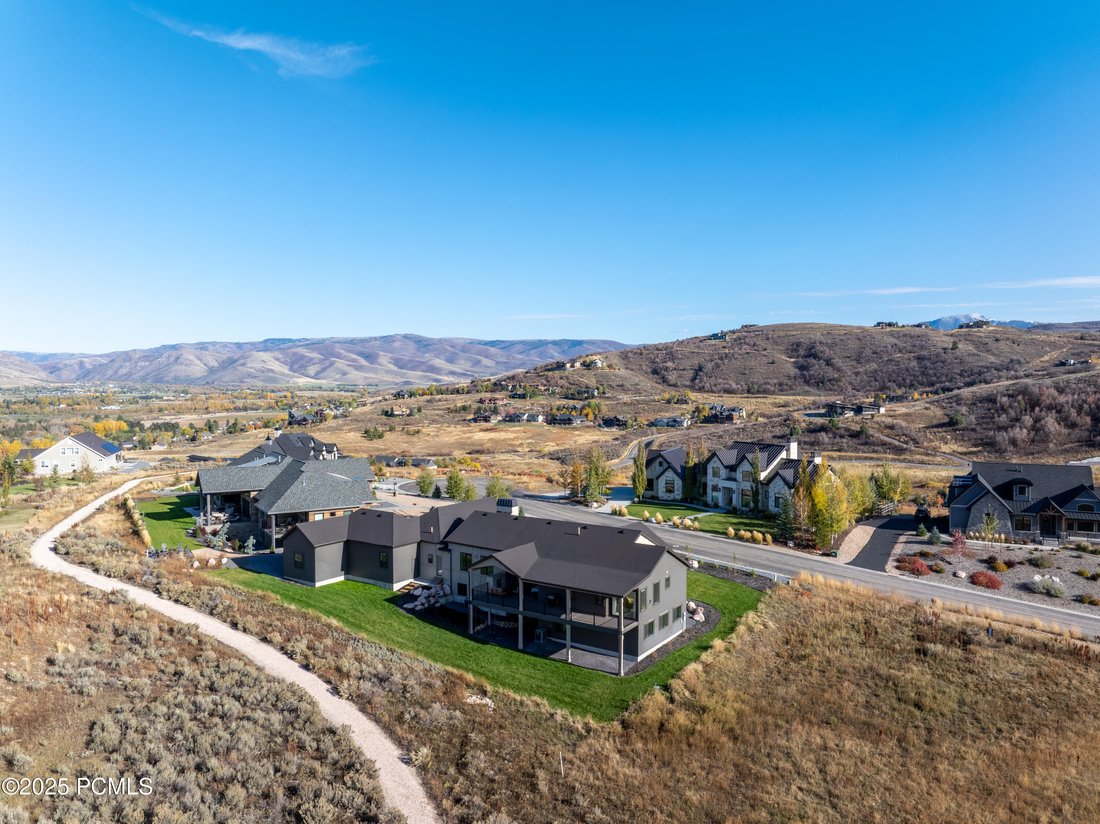 House in Huntsville, Utah, United States 4 - 16830372