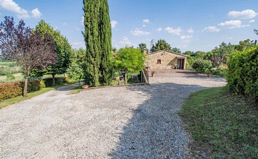 Castle for Sale in Casa Vannini, Tuscany, Italy