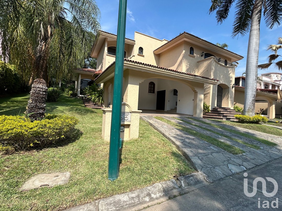 House in Colima, Colima, Mexico 2 - 16837001