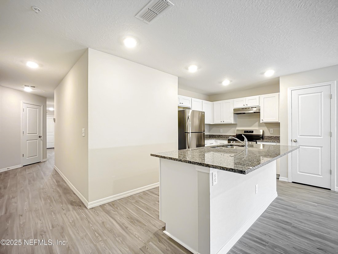 Jacksonville, Florida, United States 4 - 16684577