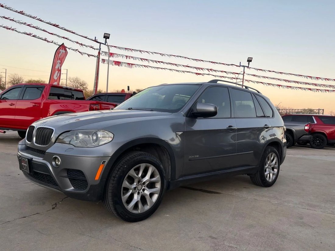 Suv in San Antonio, TX, United States 5 - 15867806