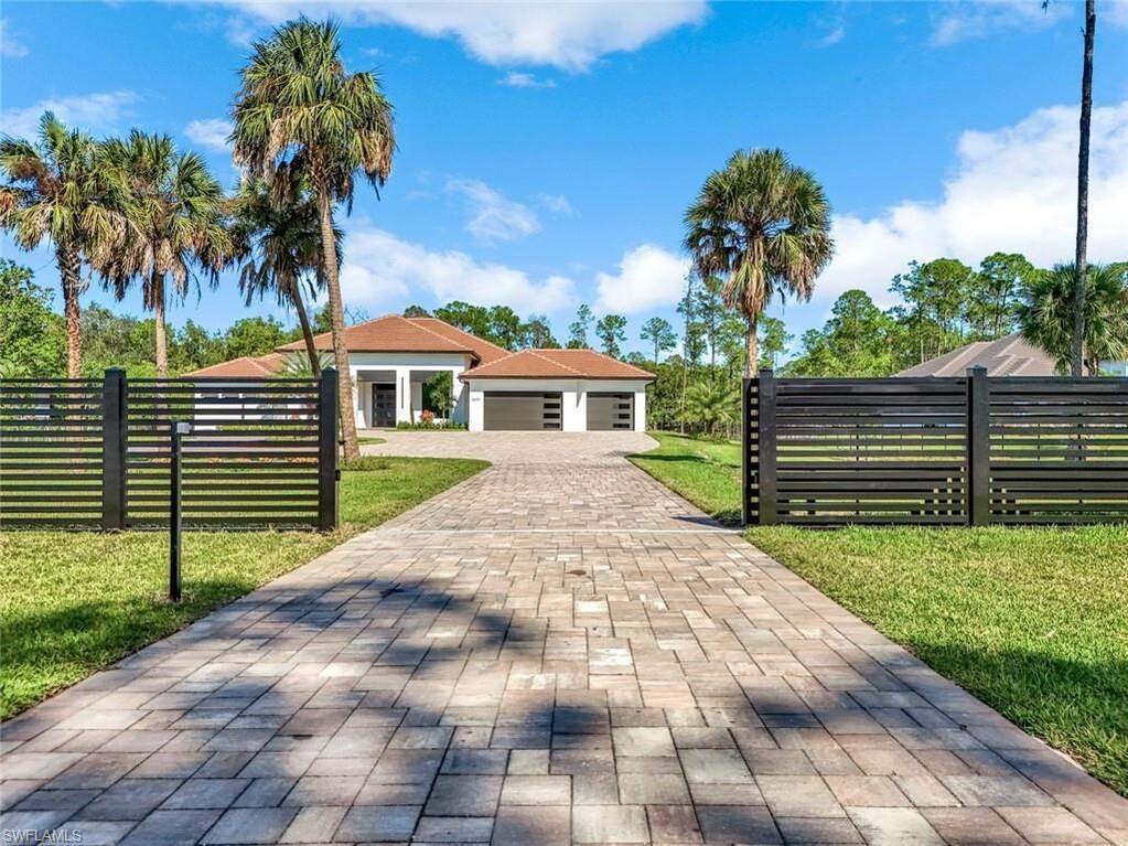 House in Naples, Florida, United States 4 - 16833911