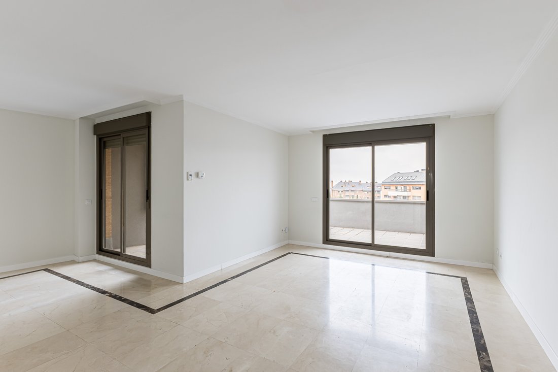 Penthouse in Boadilla del Monte, Comunidad de Madrid, Spain 3 - 16833331