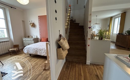 Castle for Sale in Auray, Brittany, France