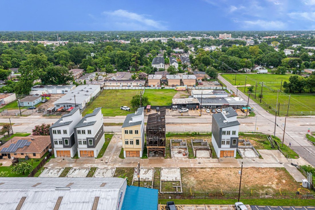 Houston, Texas, United States 3 - 16509613